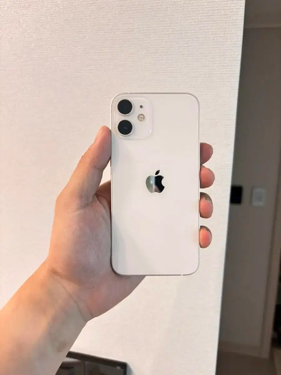 10月限定価格】iPhone 12 スターライト 64GB 10月限定価格】iPhone 12